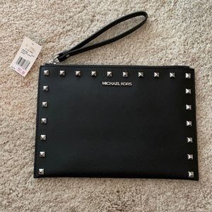 Brand New Michael Kors wristlet